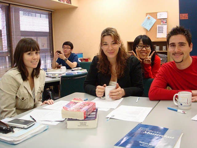Estudia inglés en ILAC Toronto